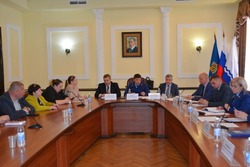 В Астрахани обсудили ситуацию с водоснабжением и водоотведением